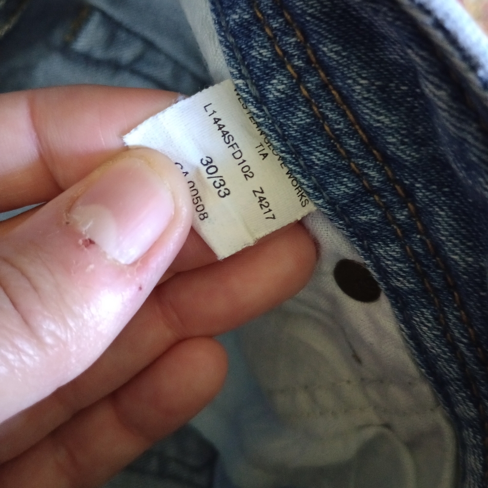 Silver Jeans - Picture 7 of 9